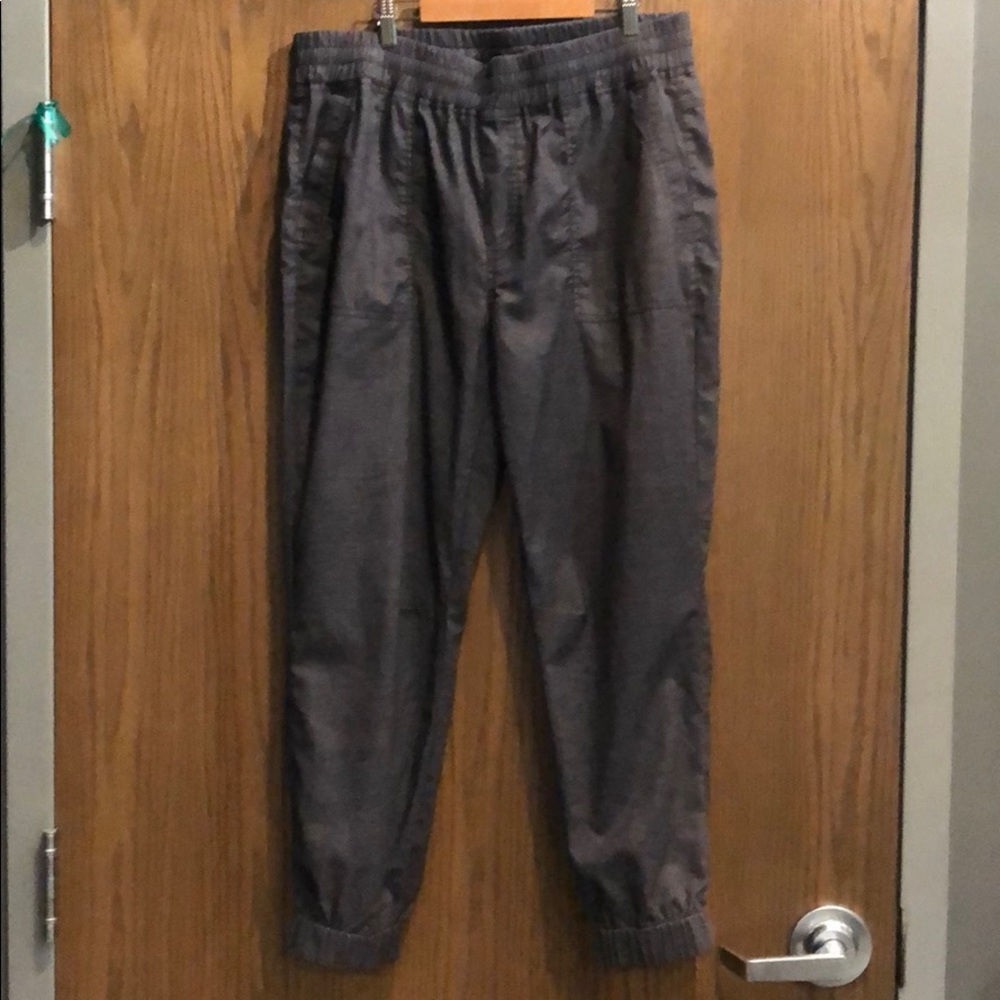 Prana Mantra Jogger NWT!
